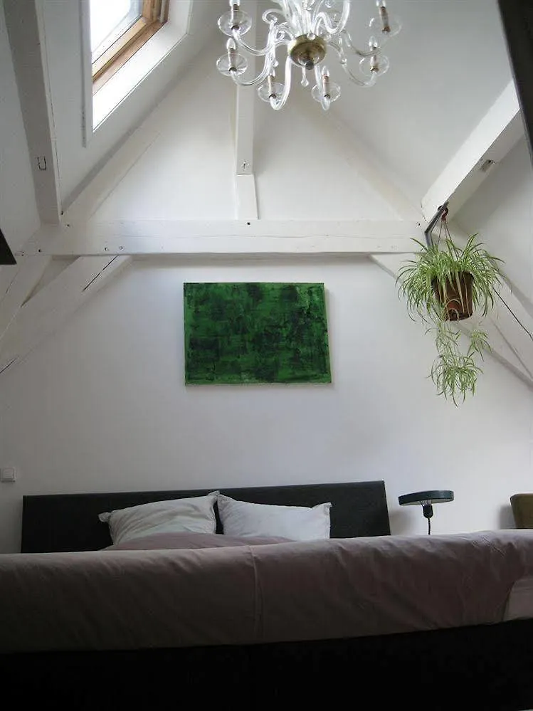 B&B Lit De Senne Brussels Bed & Breakfast